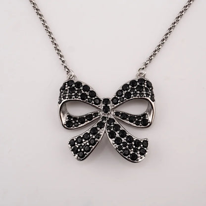 The Primadonna Necklace (Black)