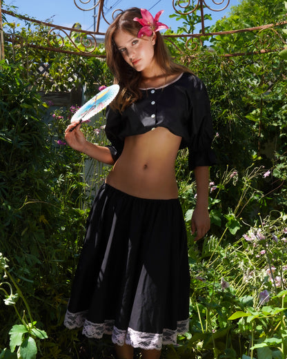 The Blossom top black